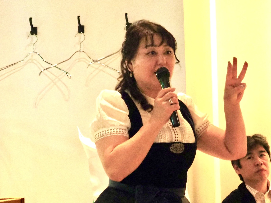 キューリング恵美子